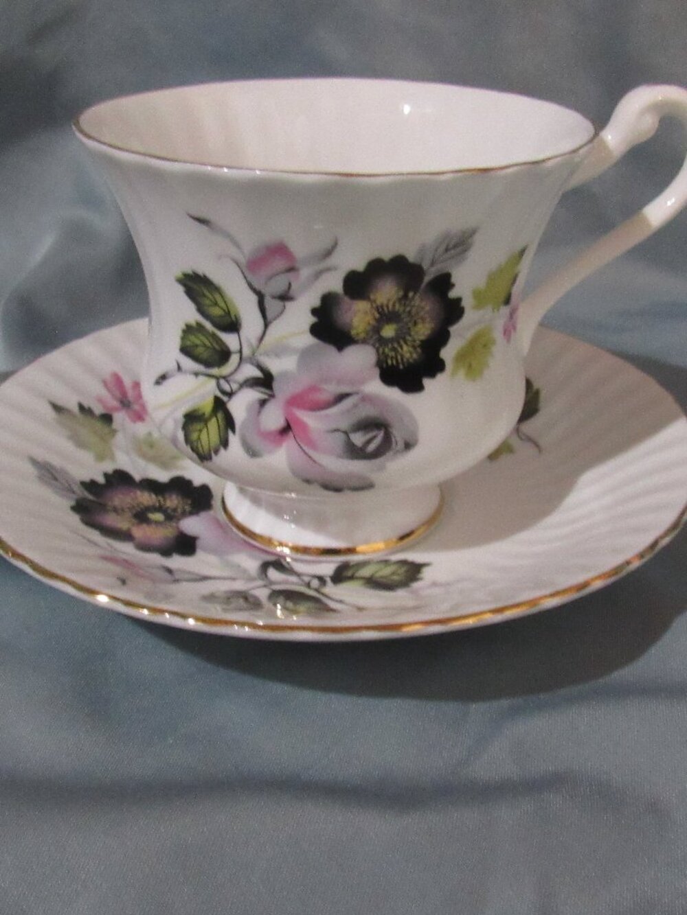 Vintage Paragon Tea Cup and Saucer Black and Gray Roses Fluted Rim Gold X643